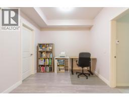 32 9229 University Crescent, Burnaby, BC V5A4Z2 Photo 10