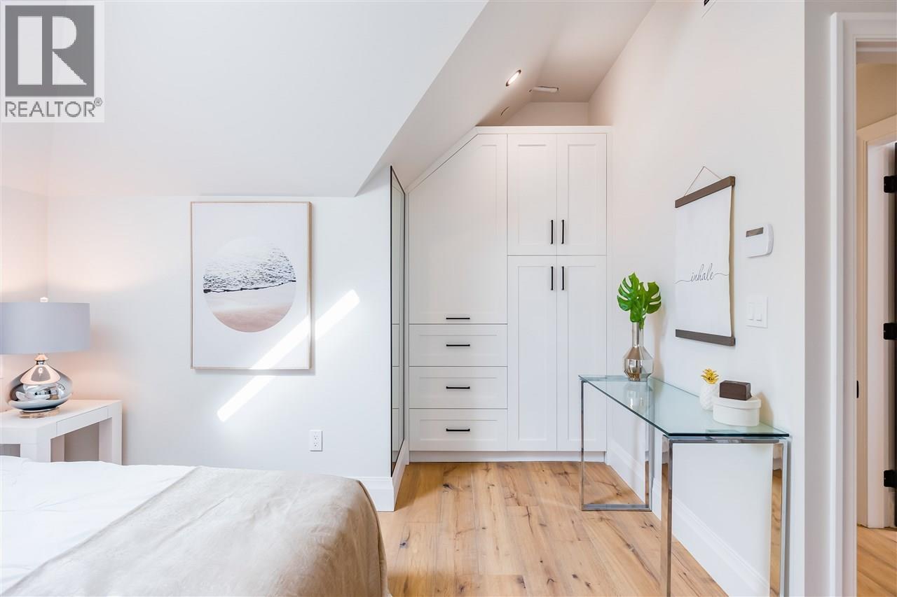 3 1150 COMOX STREET, Vancouver