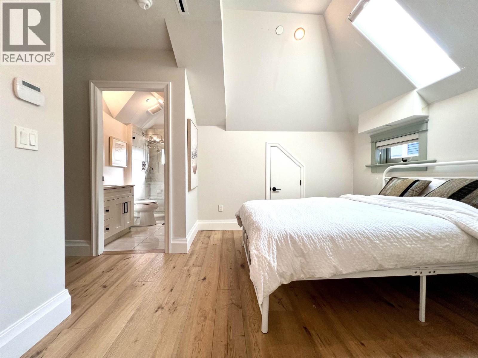 3 1150 COMOX STREET, Vancouver
