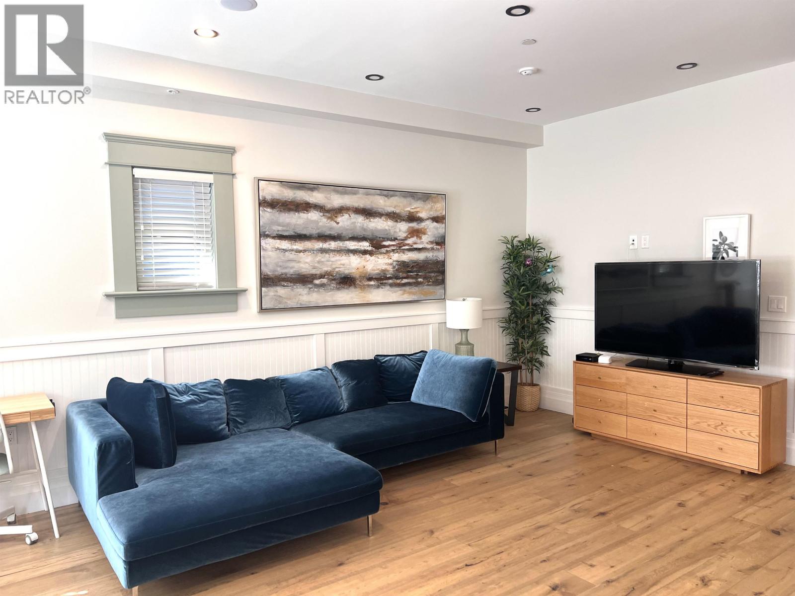 3 1150 COMOX STREET, Vancouver