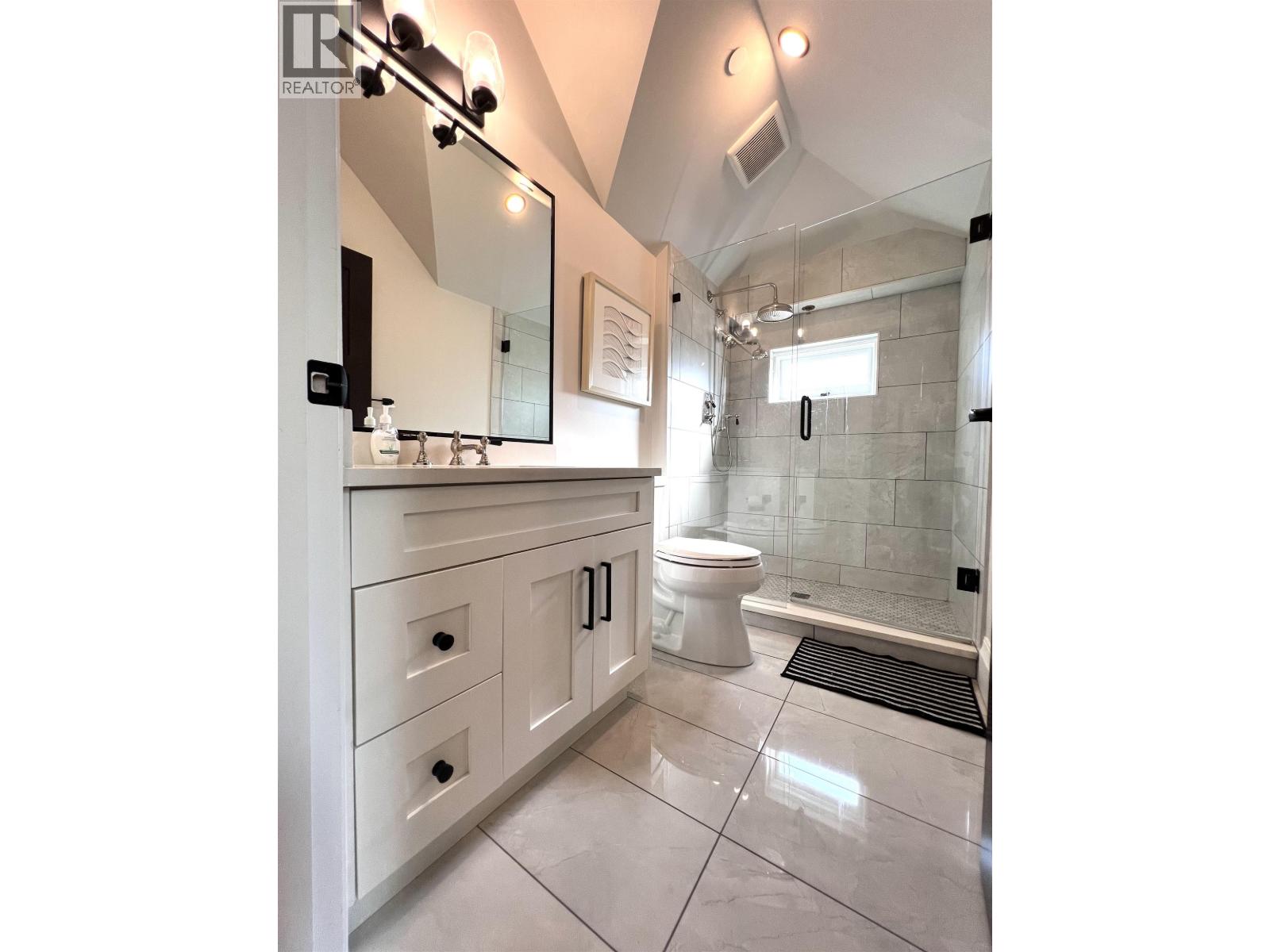 3 1150 COMOX STREET, Vancouver