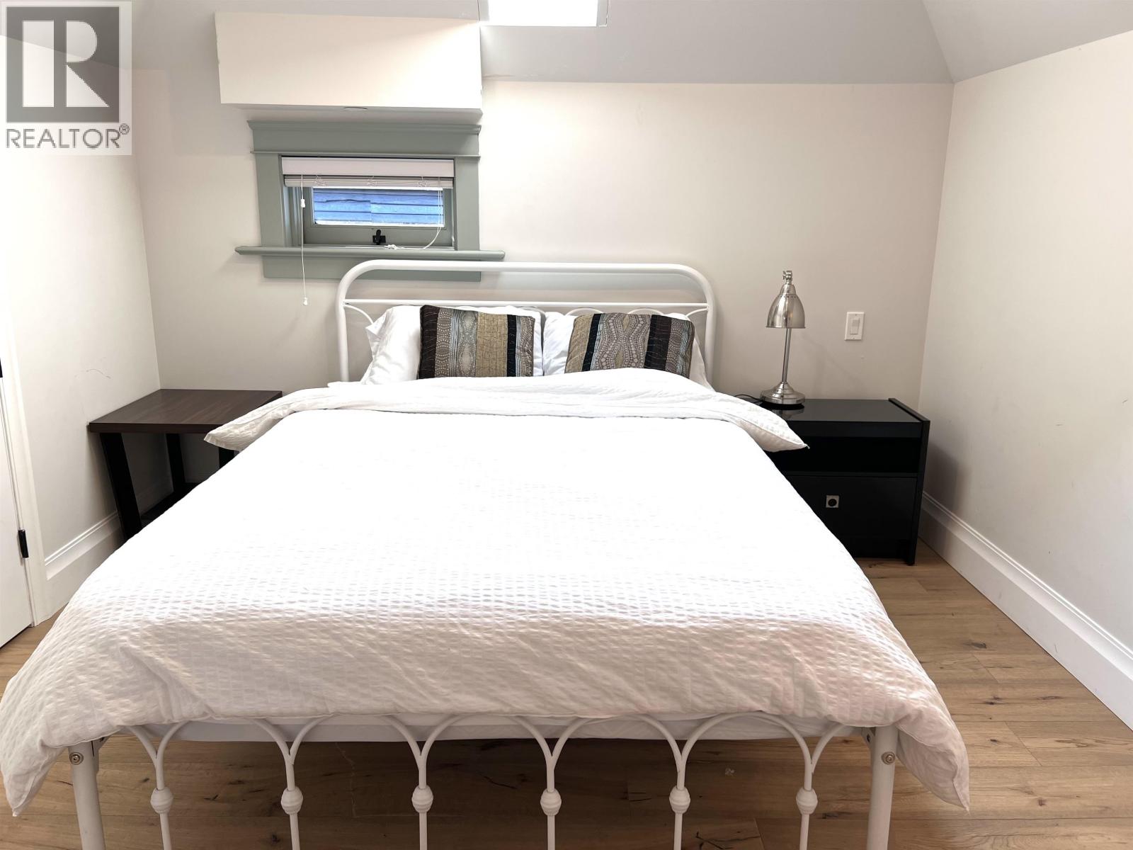 3 1150 COMOX STREET, Vancouver