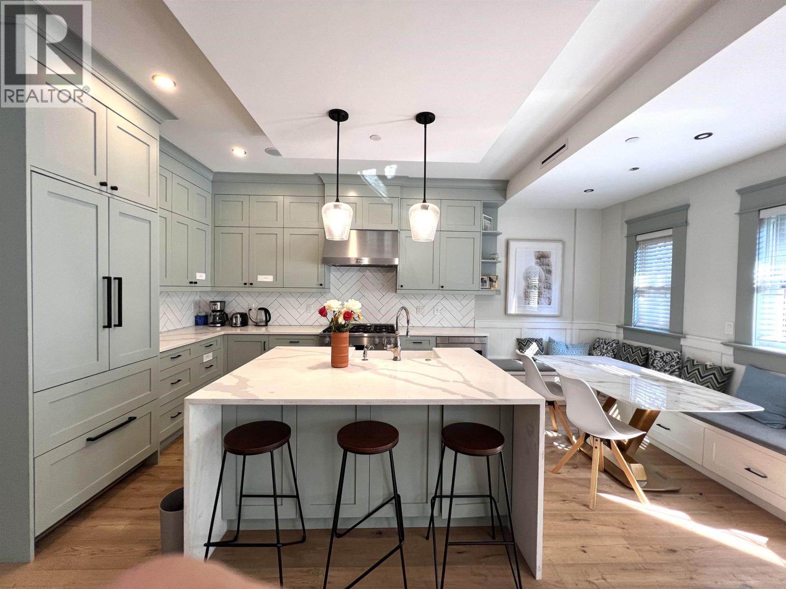 3 1150 COMOX STREET, Vancouver
