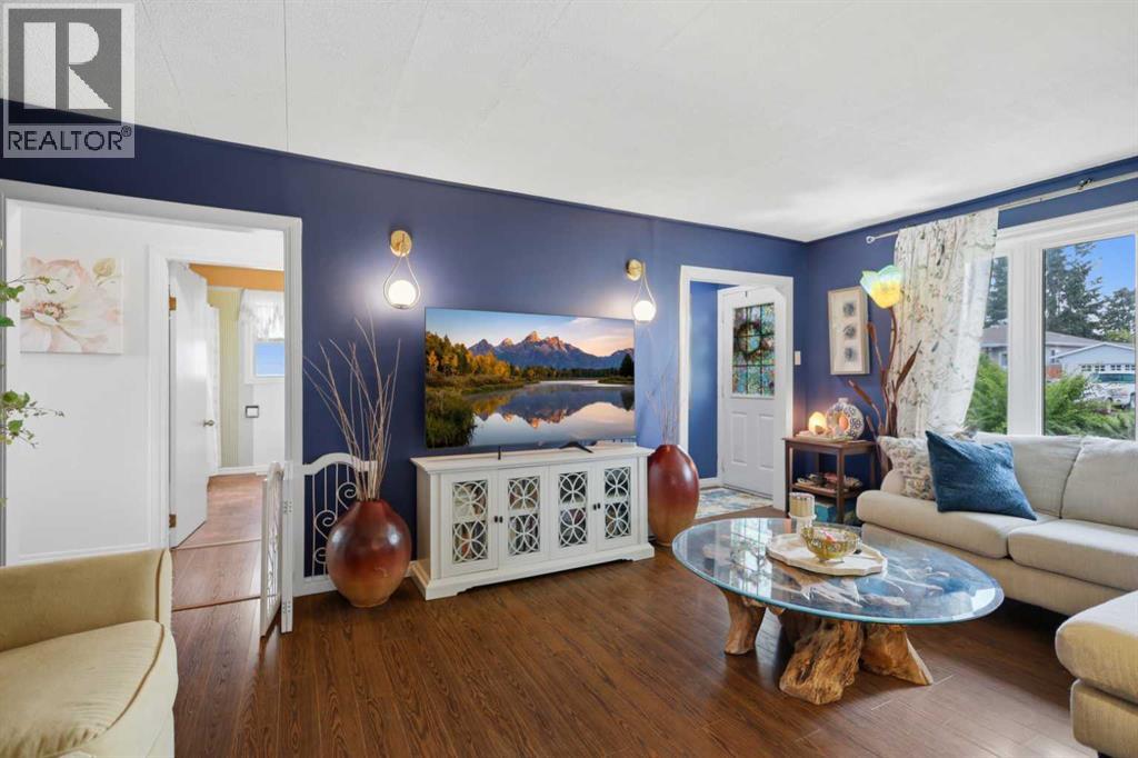 Listing photo – 4606 35 Avenue, Ponoka
