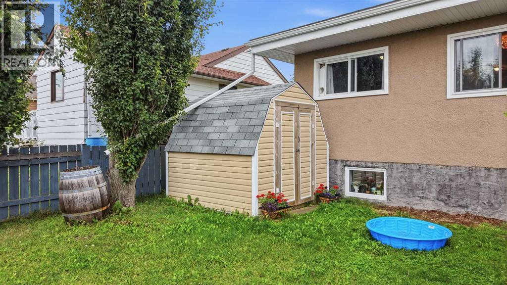Listing photo – 4606 35 Avenue, Ponoka