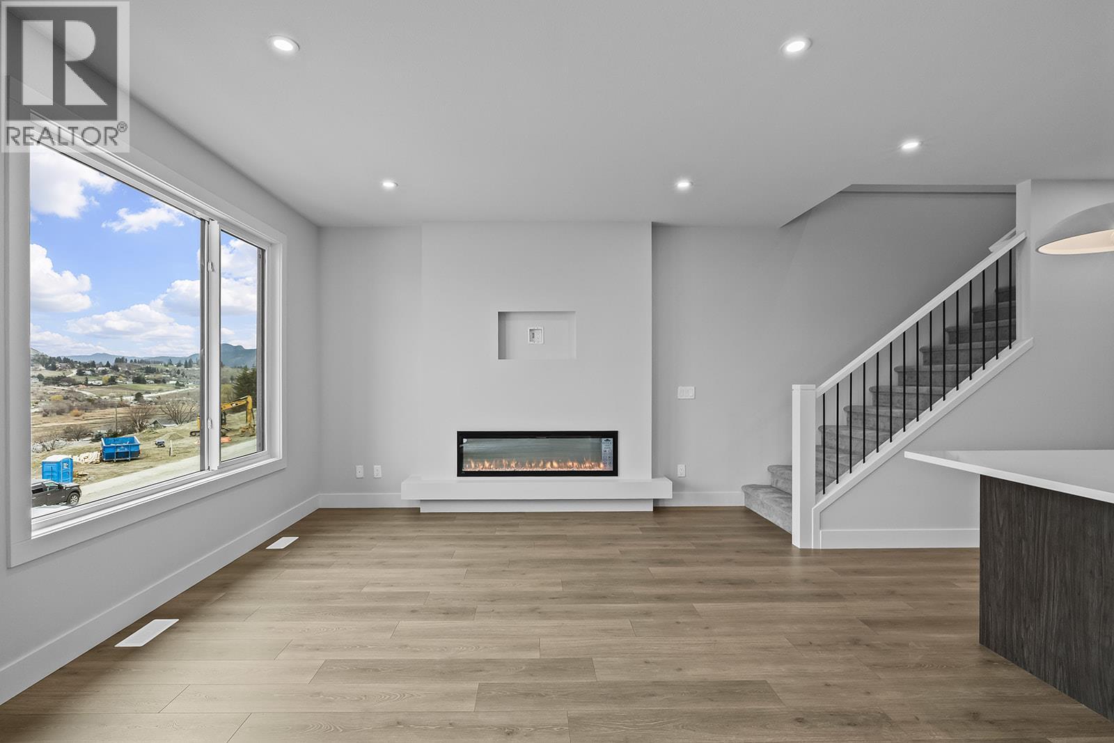 369 Arrowleaf Rise - 6