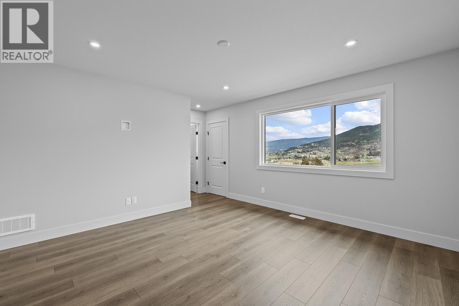 369 Arrowleaf Rise - 32