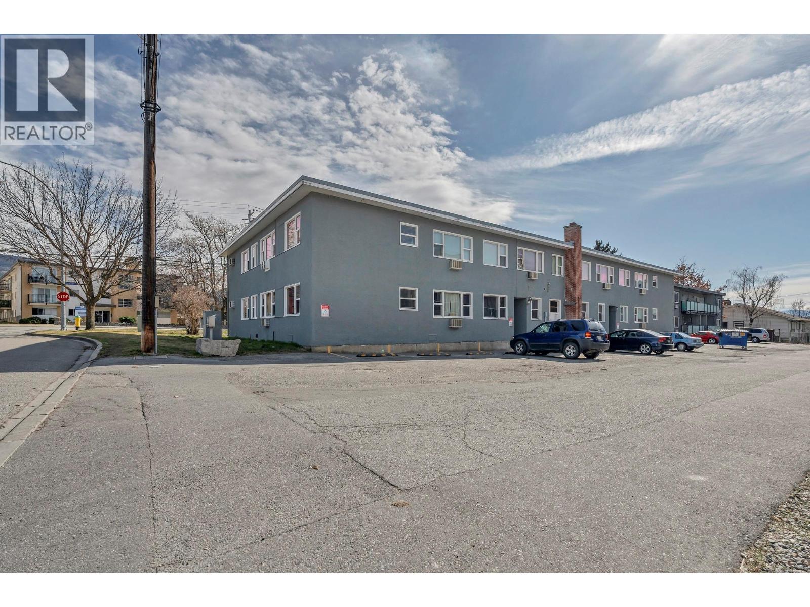 909 Fairview Road - 4
