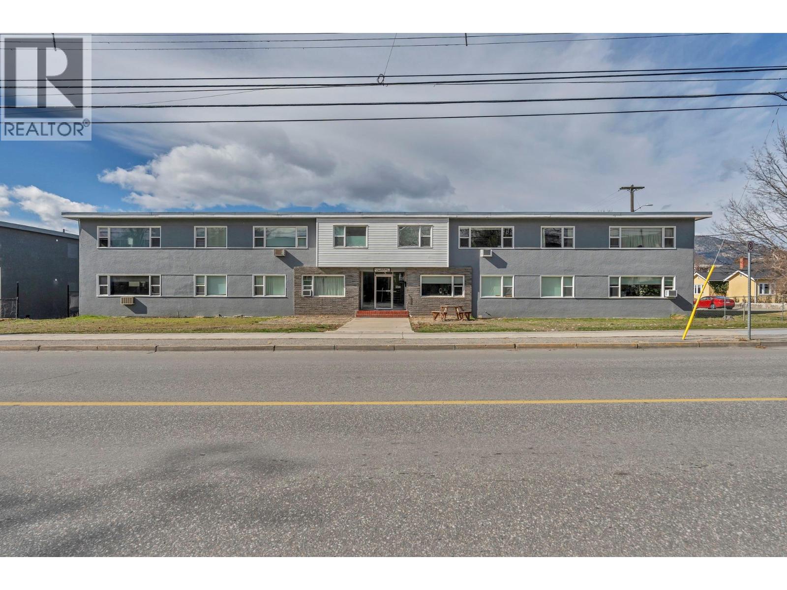 909 Fairview Road - 2