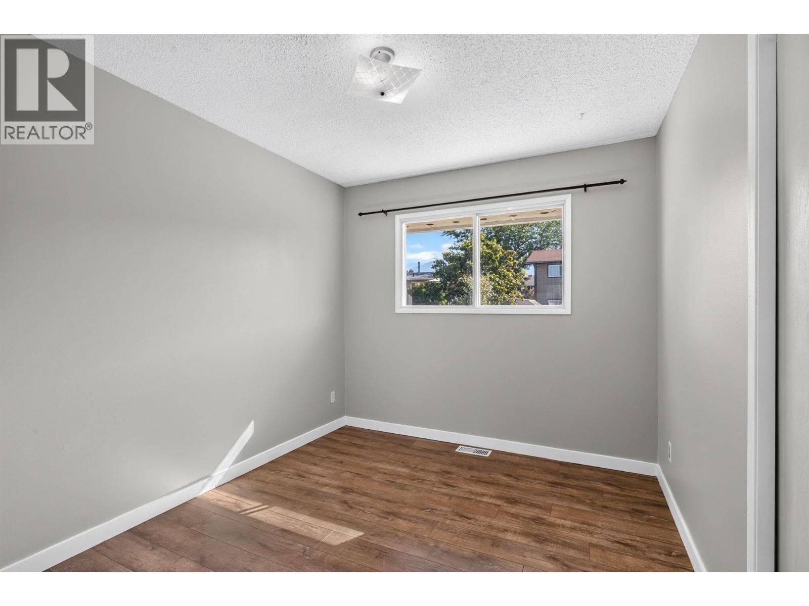 3907 14 Street - 17