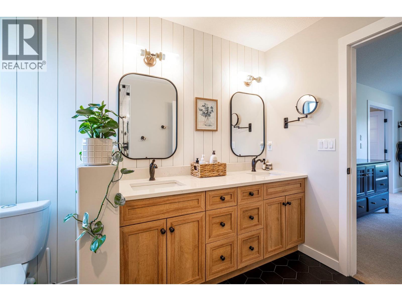 1867 Portland Avenue - Image 30