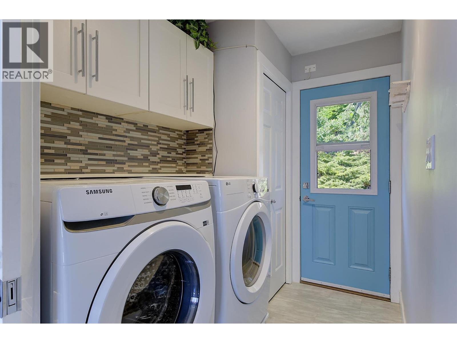5284 Clarence Road - 23
