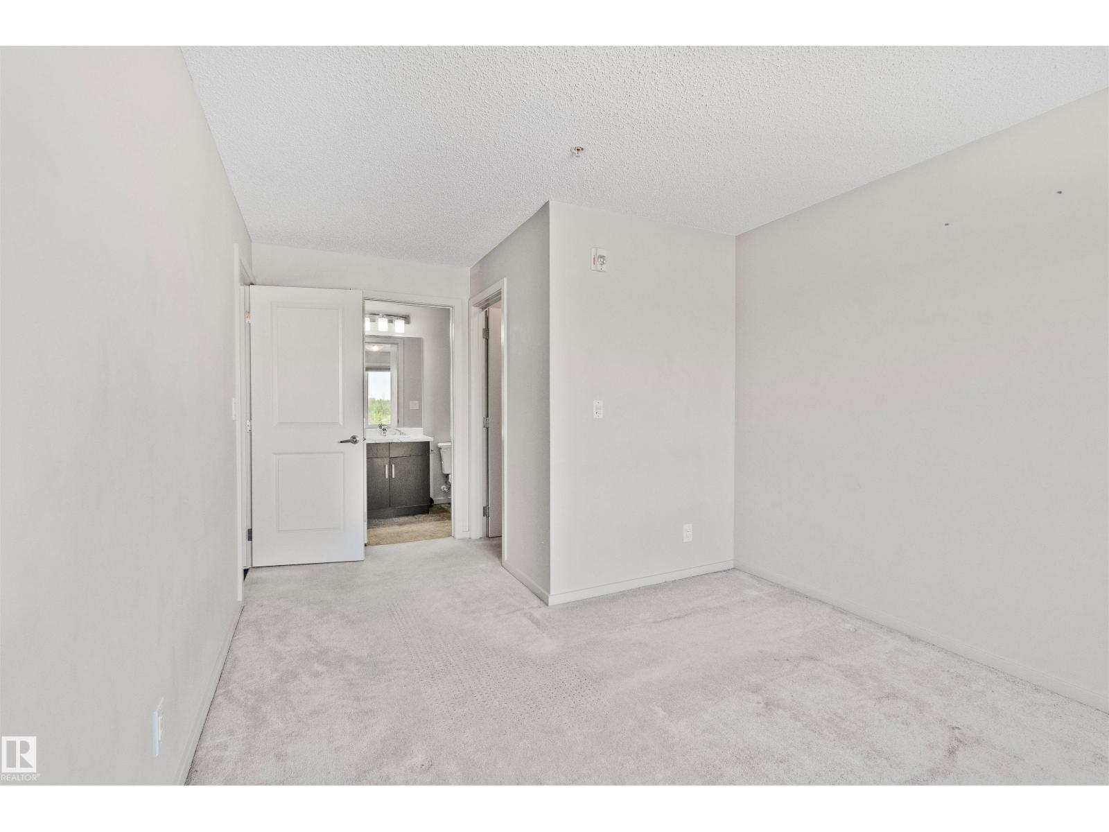 #318 5521 7 AV SW - 18