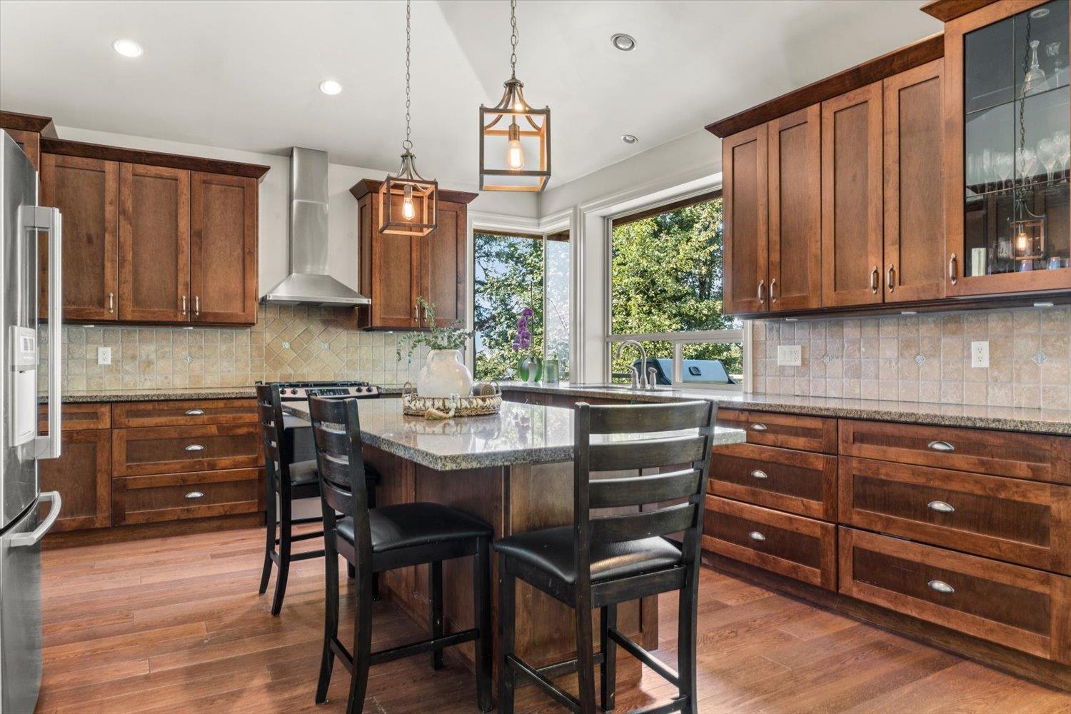 5 Bed, 5 Bath House for Sale in Abbotsford – 41150 OLD YALE ROAD, Abbotsford – MLS# R3158904 - Image 6
