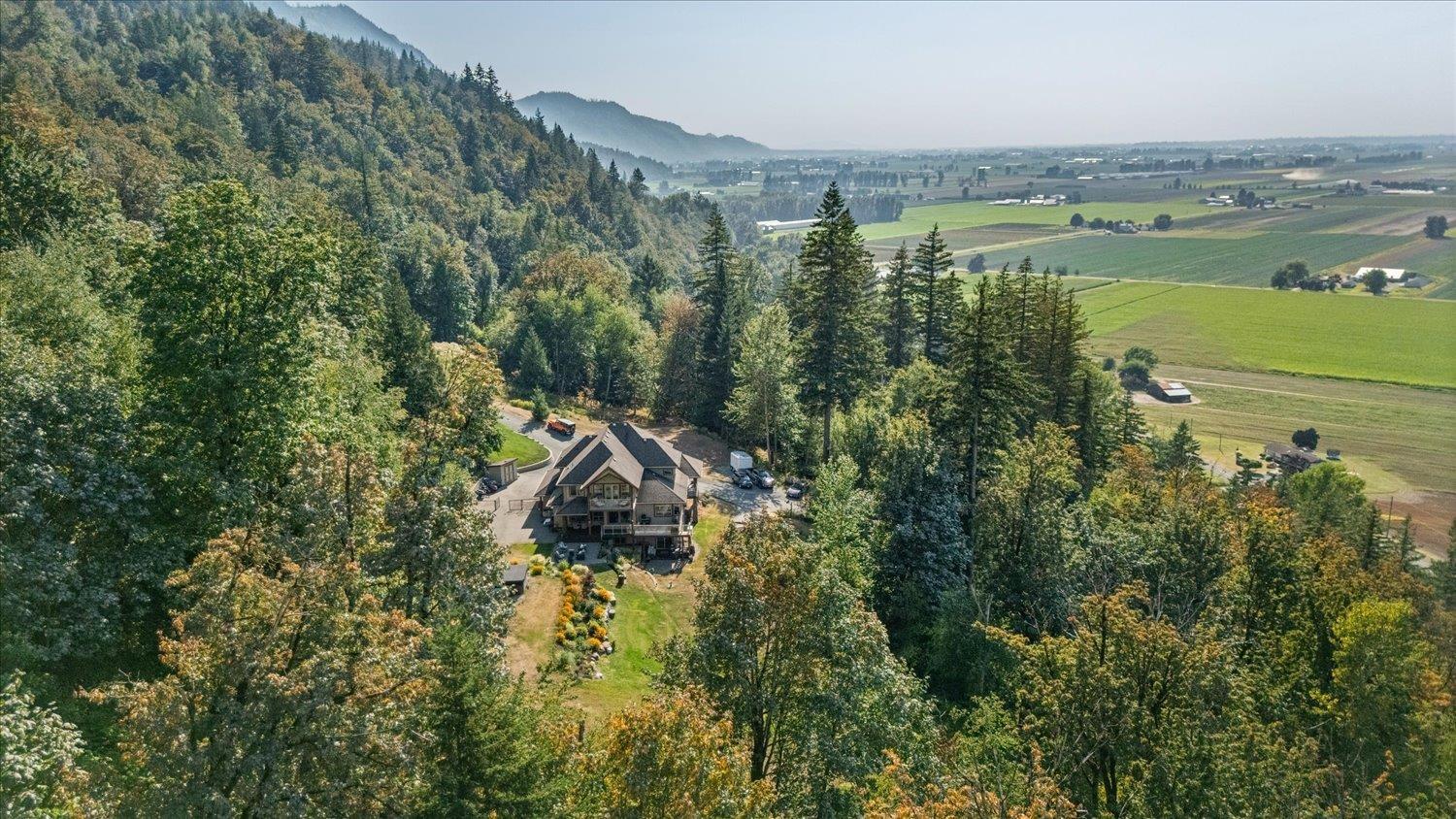 5 Bed, 5 Bath House for Sale in Abbotsford – 41150 OLD YALE ROAD, Abbotsford – MLS# R3158904 - Image 40