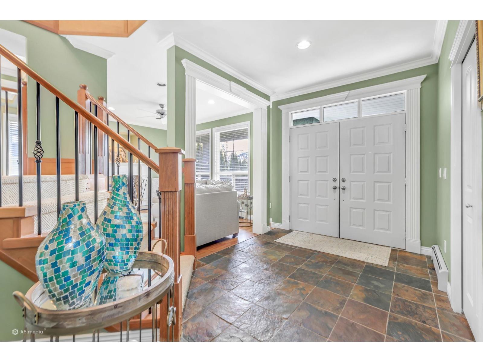 8 Bed, 5 Bath House for Sale in Surrey – 16215 79A AVENUE, Surrey – MLS# R3158926 - Image 32