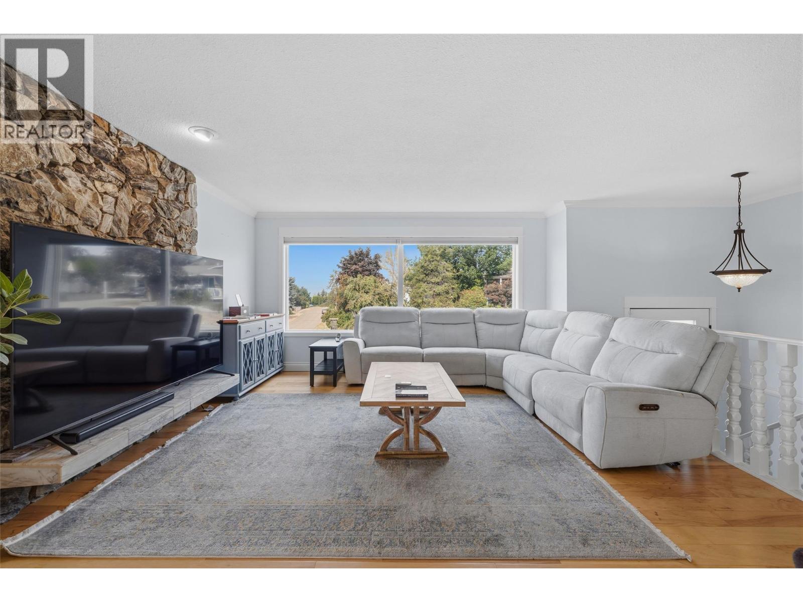 431 Upland Drive - Image 8