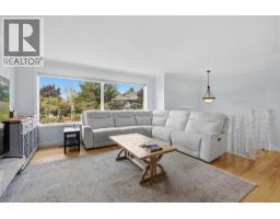 4pc Bathroom - 431 Upland Drive, Coldstream, BC V1B2X7 Photo 9