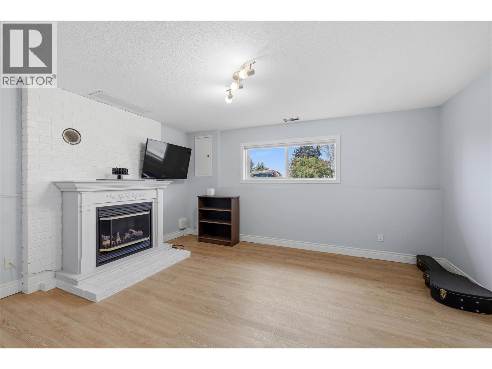 431 Upland Drive - Image 26