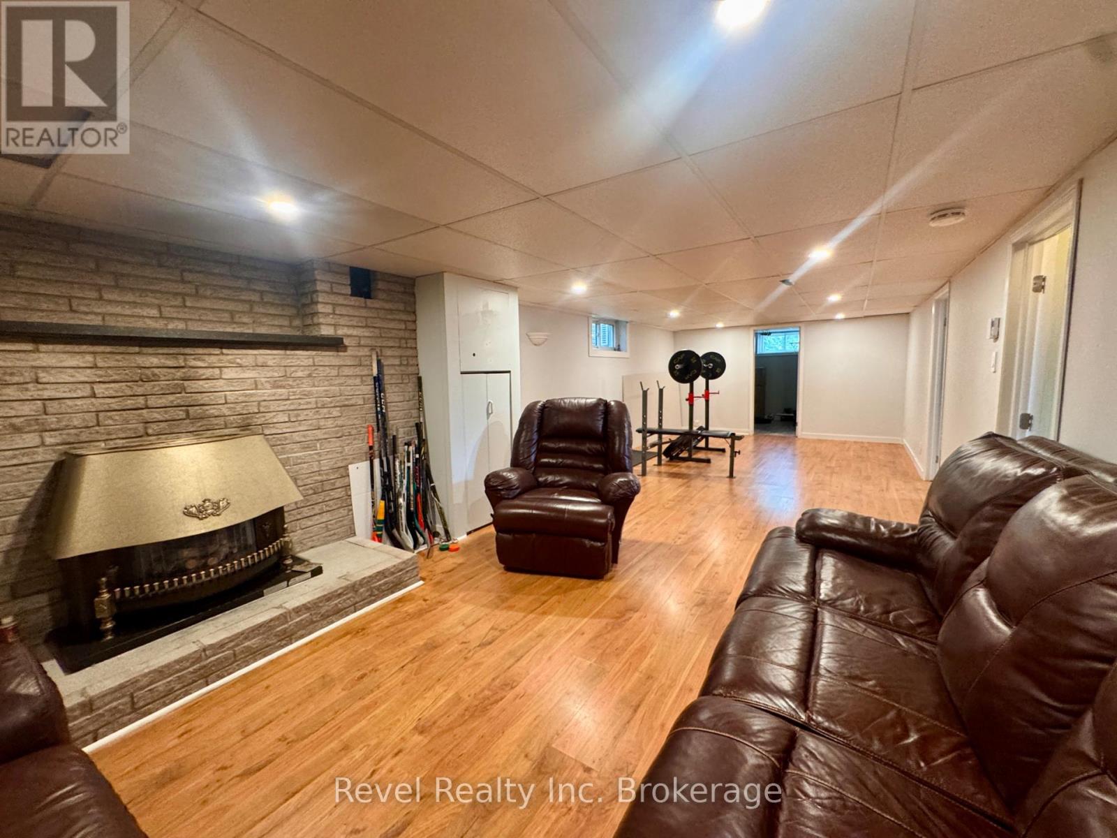 3383 ROMEO STREET - Image 23