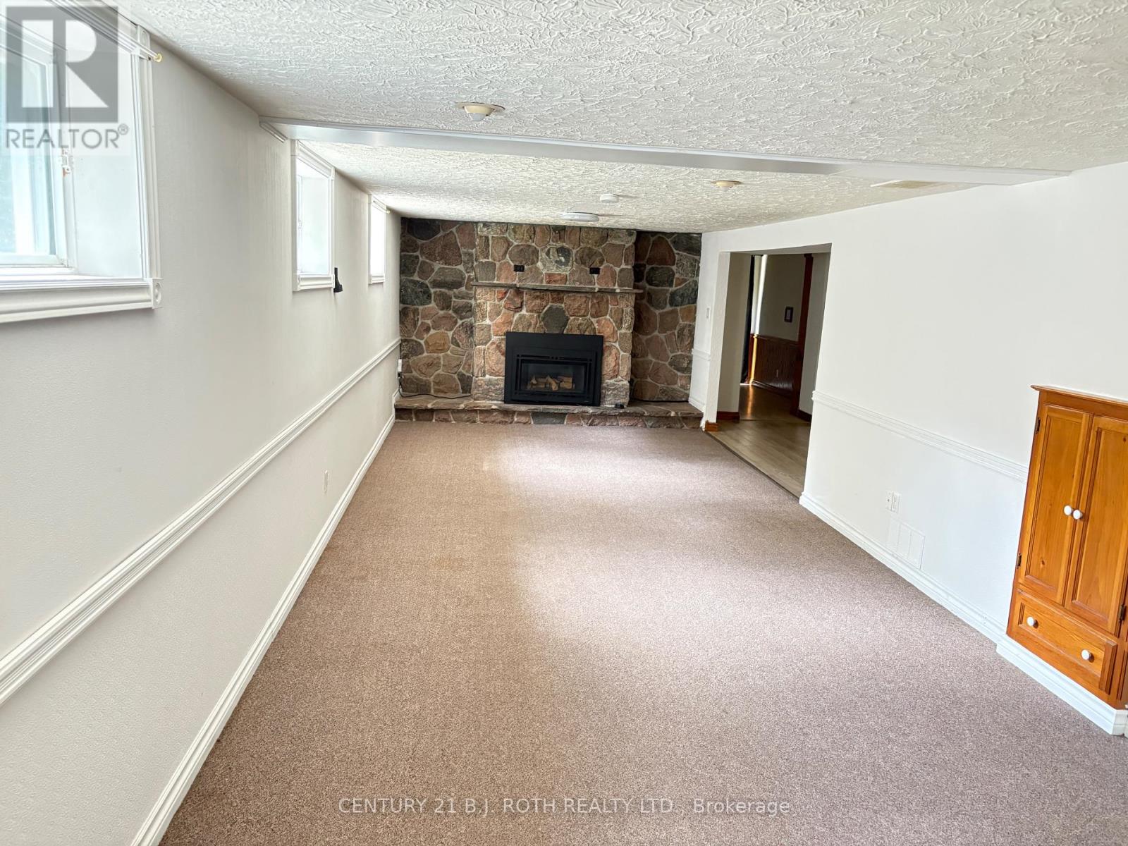 33 BEAUMAUR DRIVE - Image 15