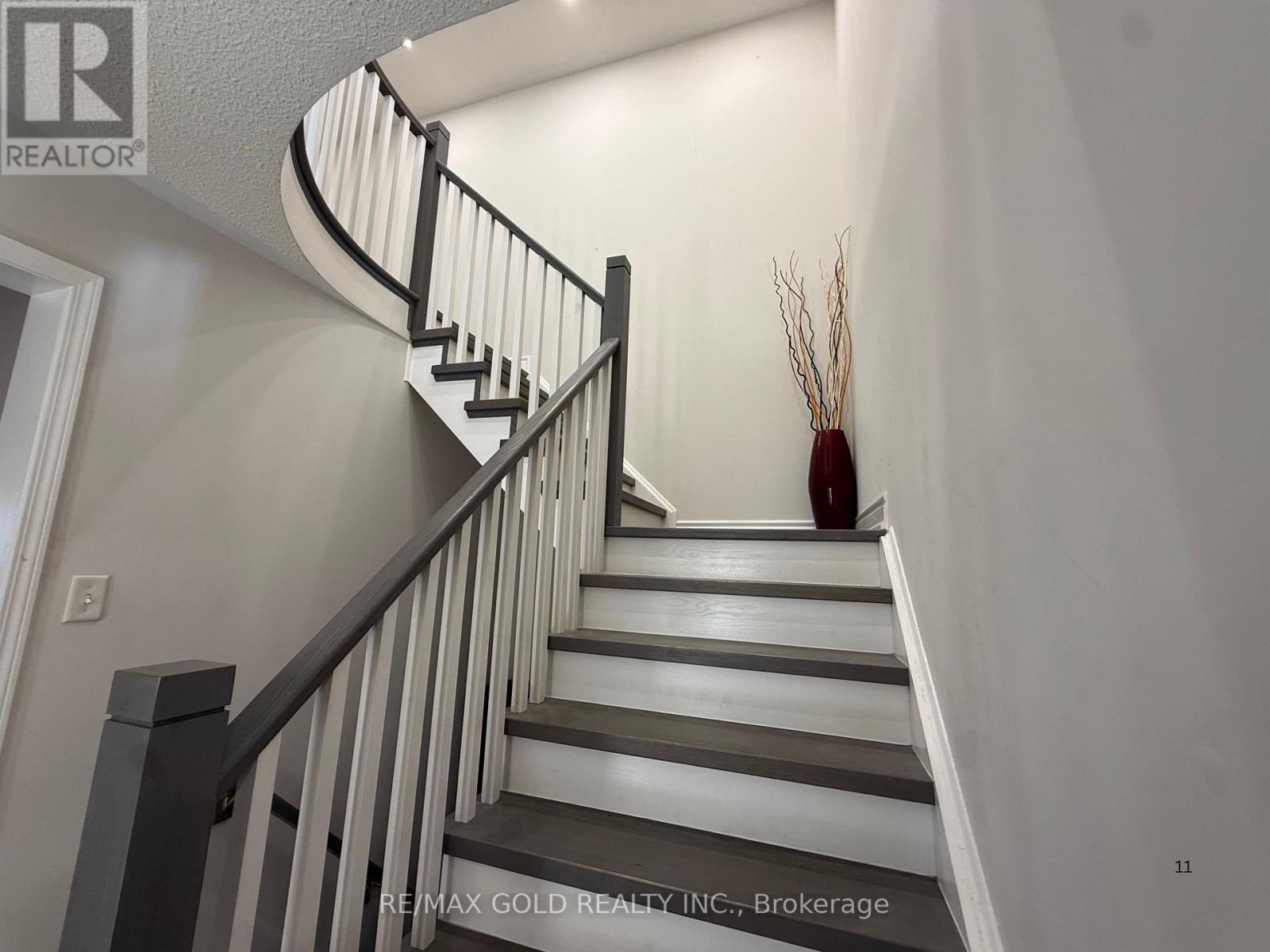 13 EASTWAY STREET - 9