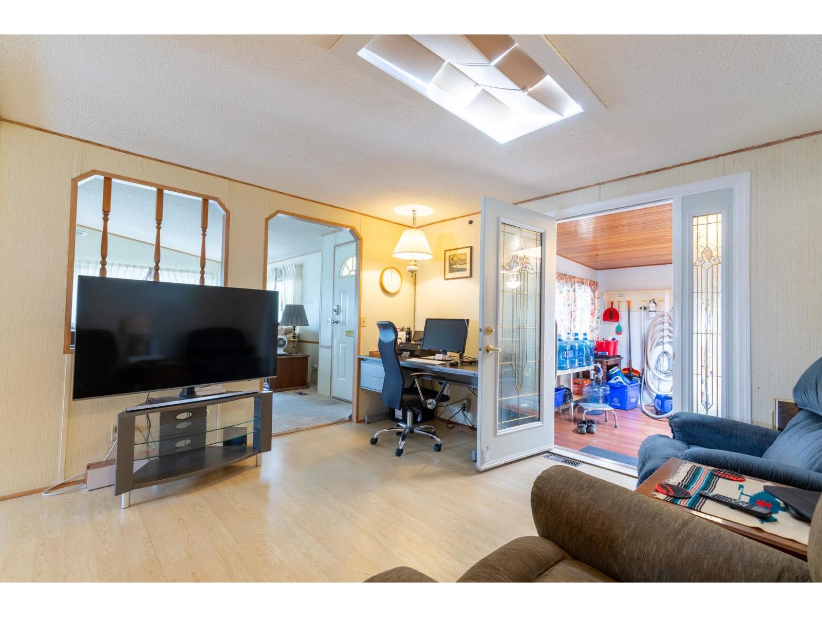 103 2062 KING GEORGE BOULEVARD, Surrey