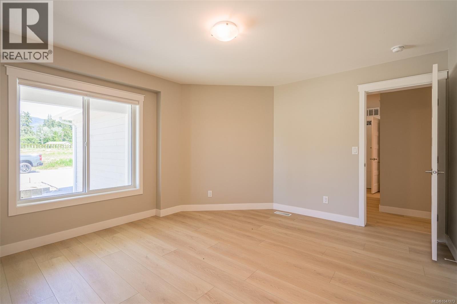 #206 5700 Pierce Rd - Image 24