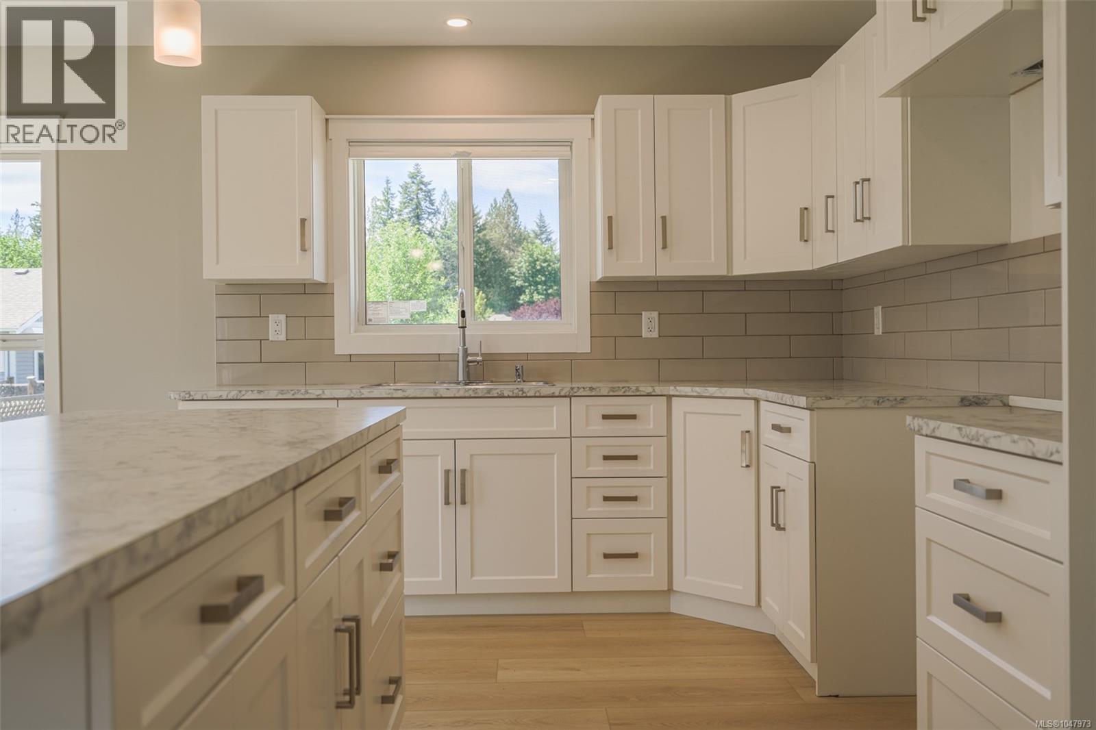 #206 5700 Pierce Rd - 5