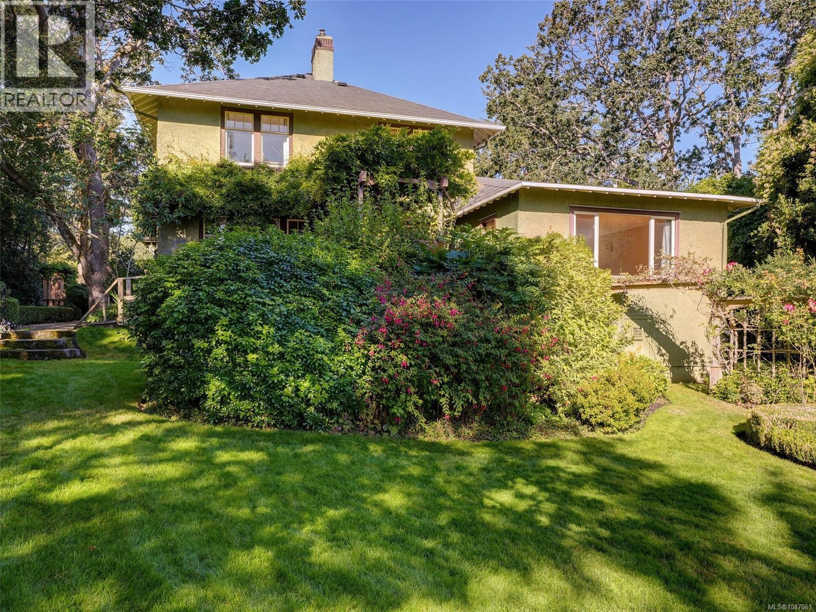  535 Island Road, Oak Bay