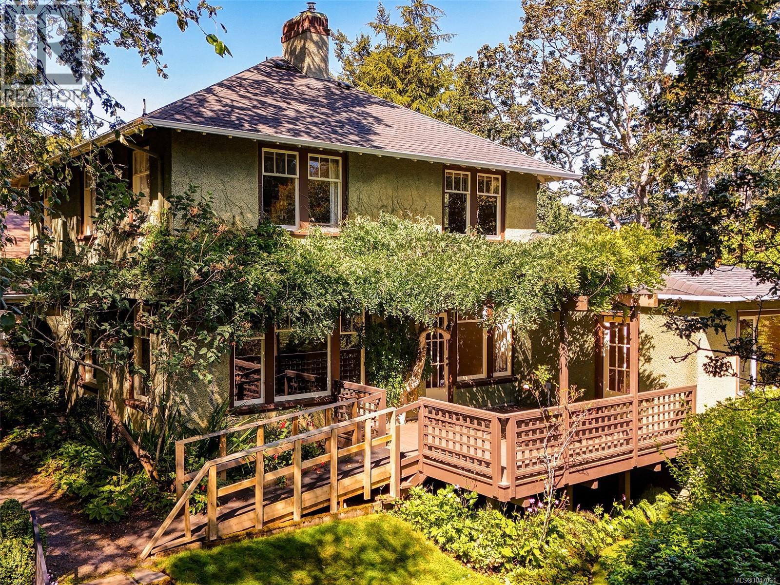  535 Island Road, Oak Bay
