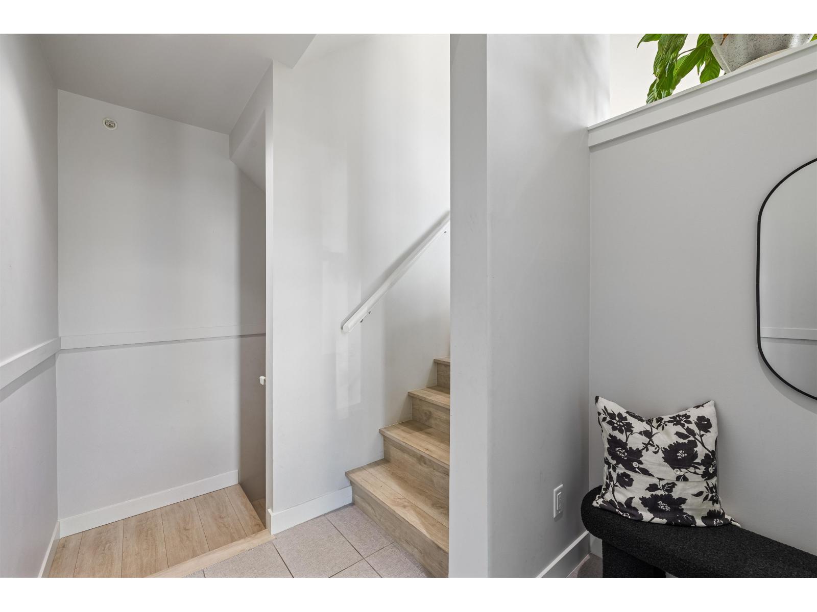 22 20057 82 AVENUE, Langley