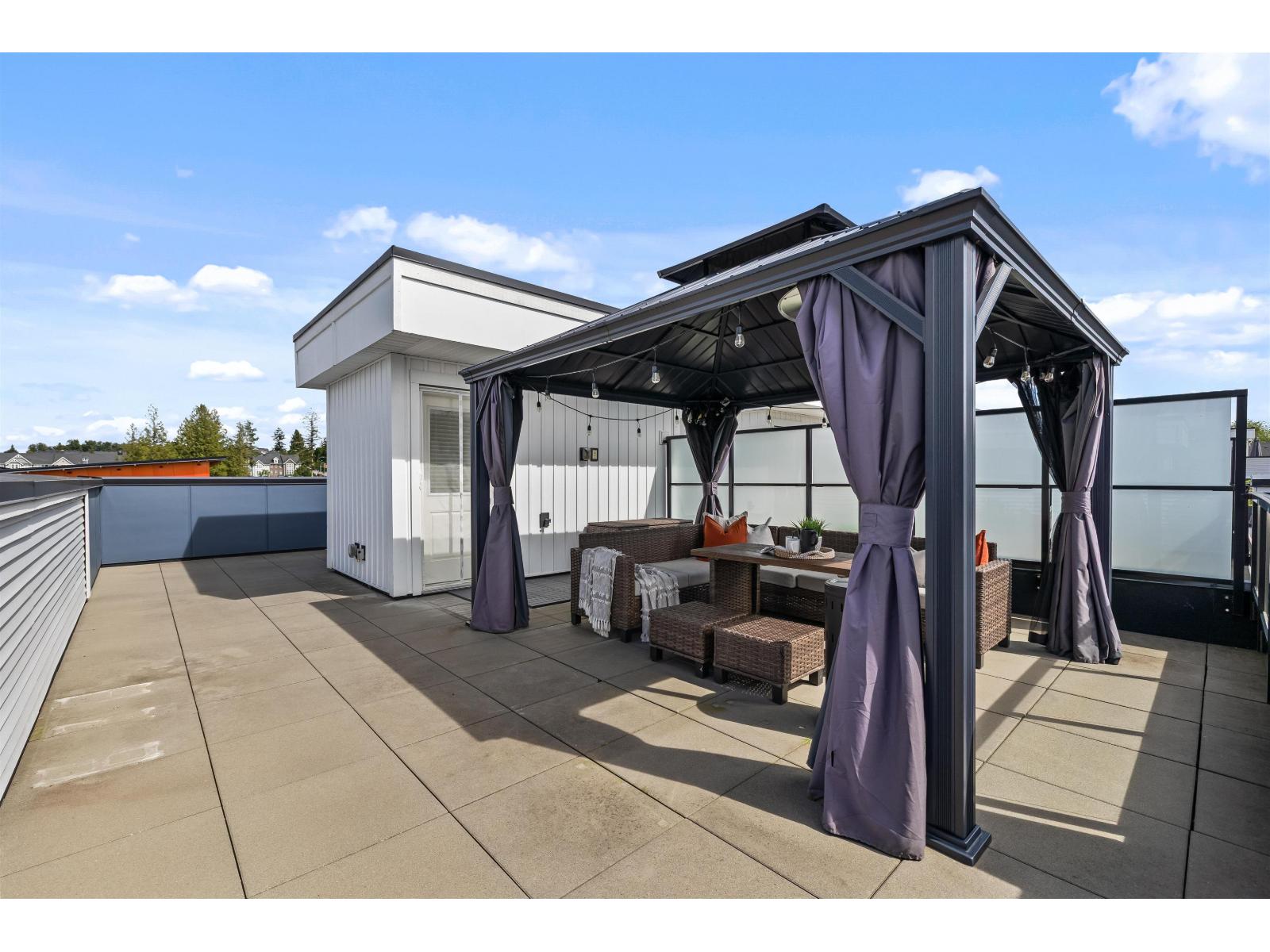22 20057 82 AVENUE, Langley