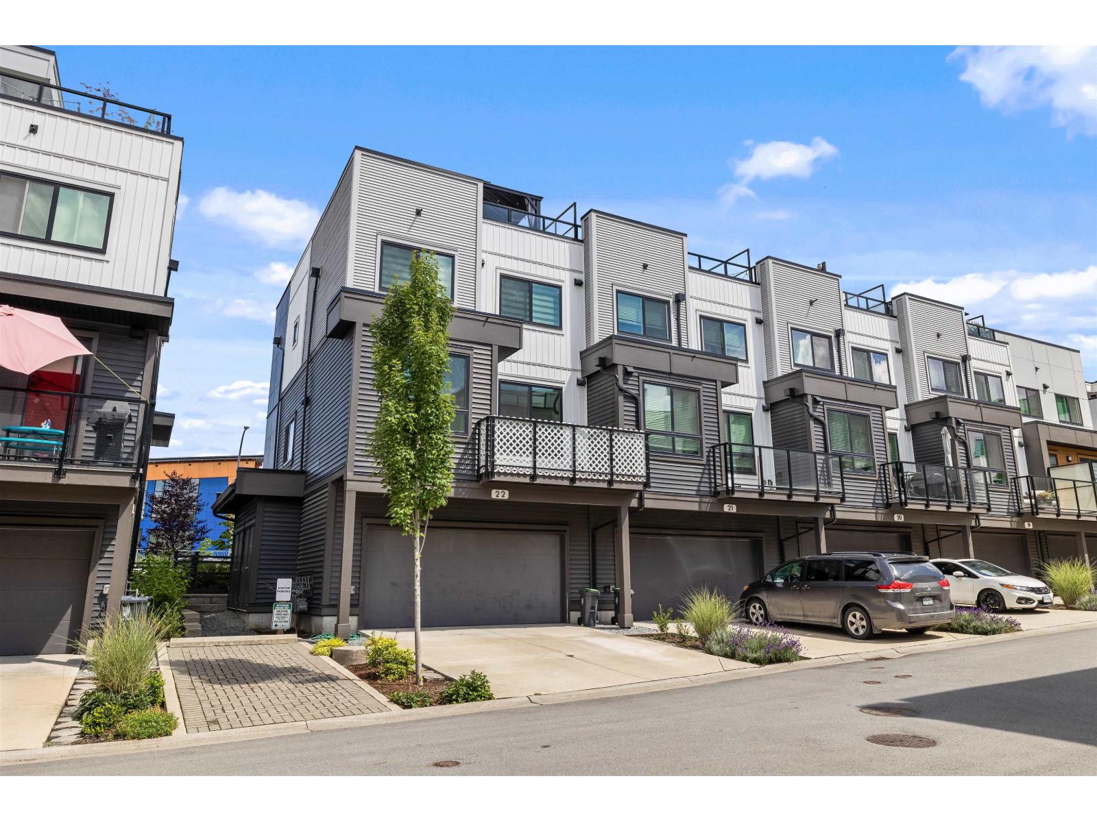 22 20057 82 AVENUE, Langley