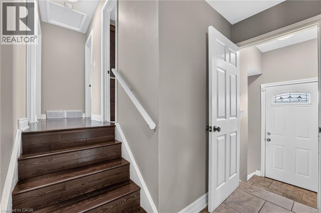 978 FERNDALE Avenue - Image 25