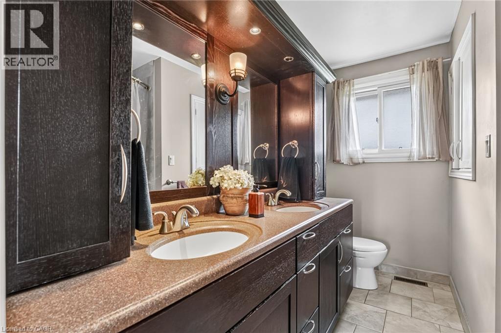 978 FERNDALE Avenue - Image 26
