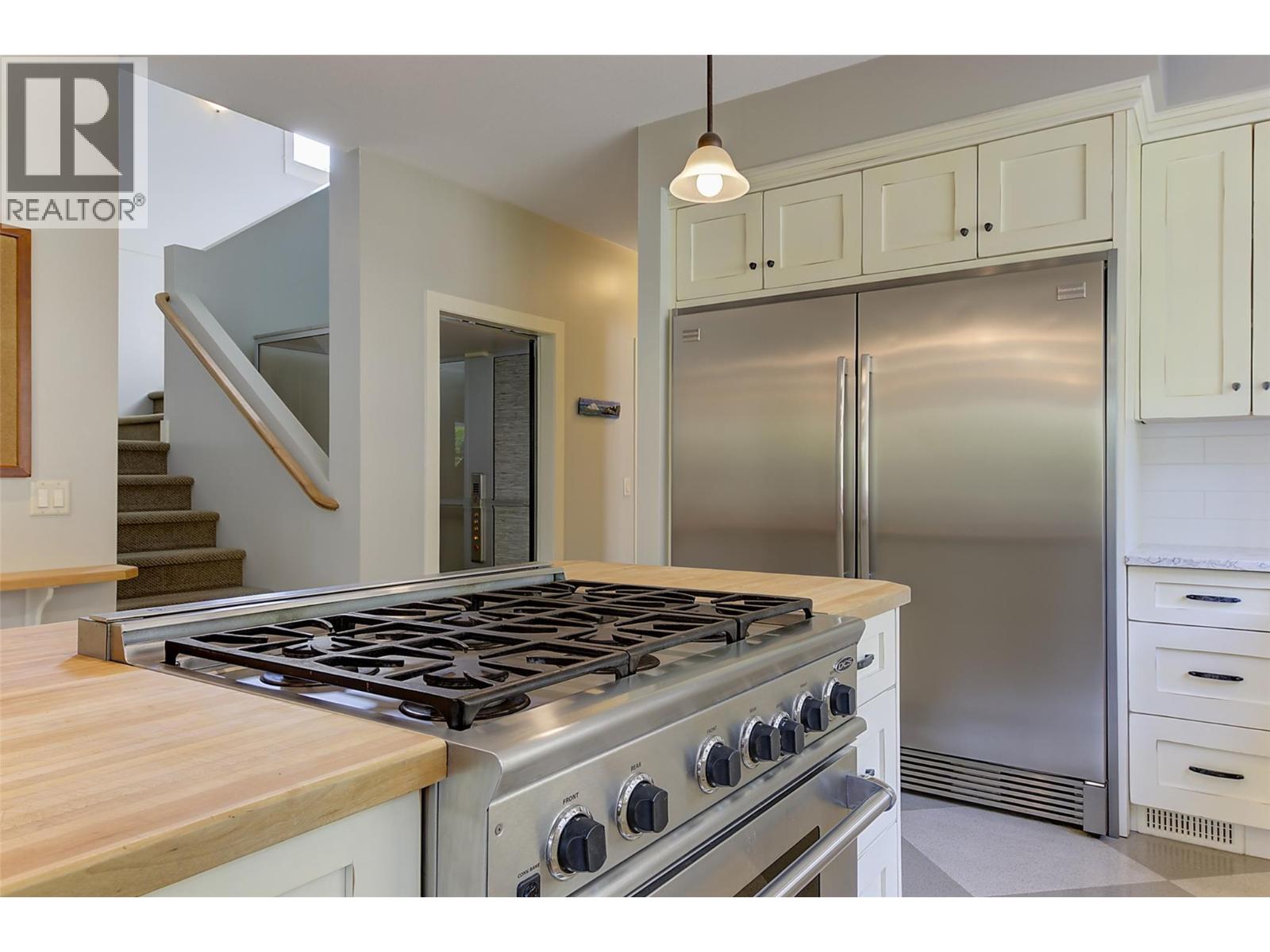 182 Terrace Hill Court, Kelowna