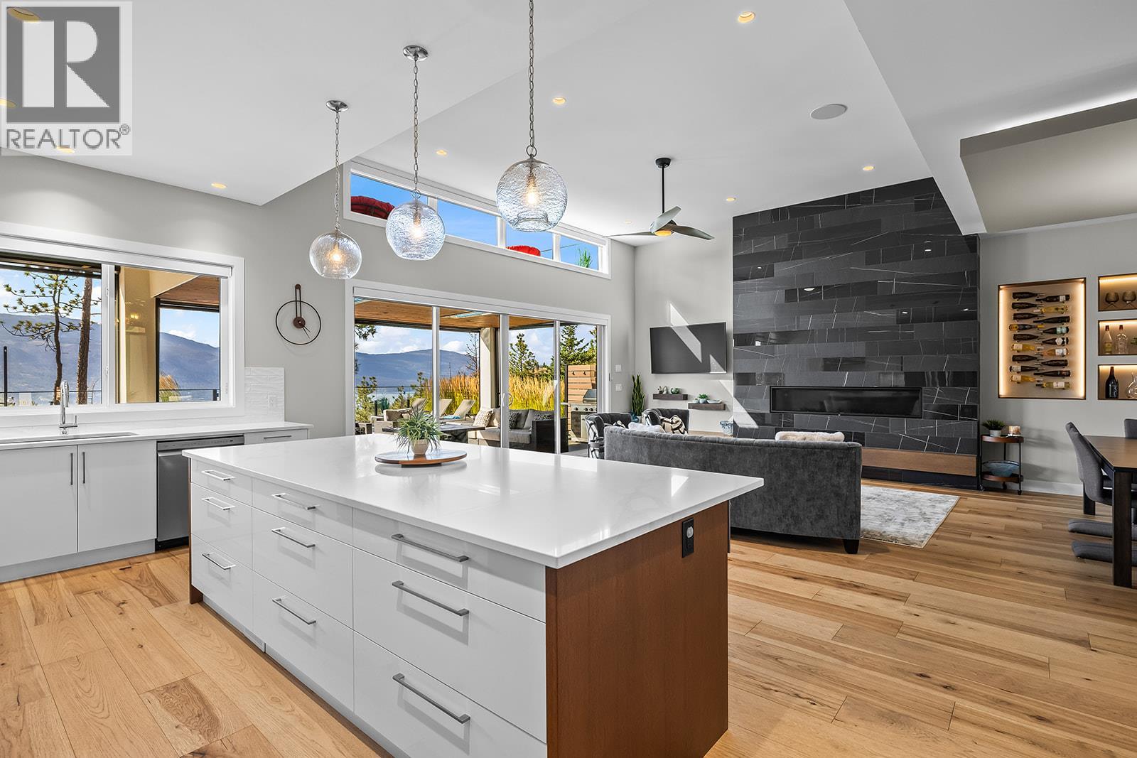 10018 Beacon Hill Drive - Image 11