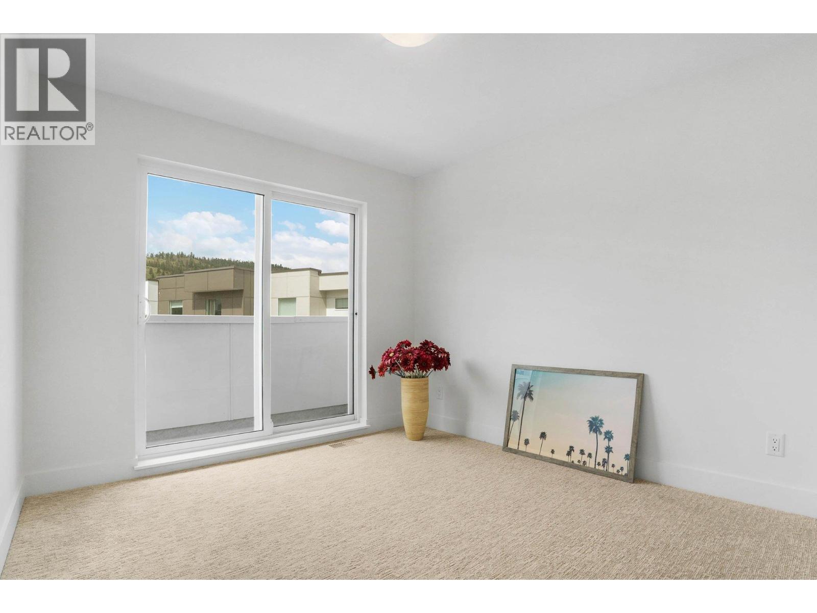 #46 720 Valley Road - 31
