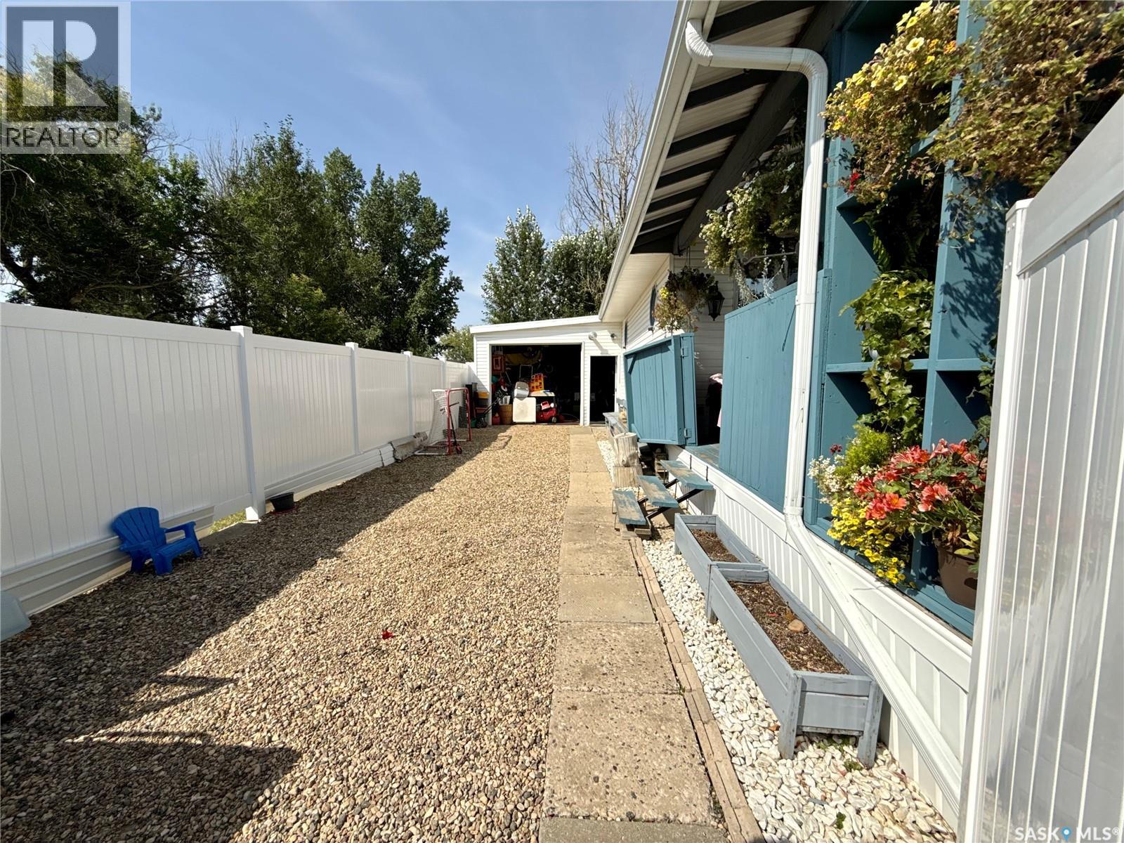 D5 1455 9th AVENUE NE - 6