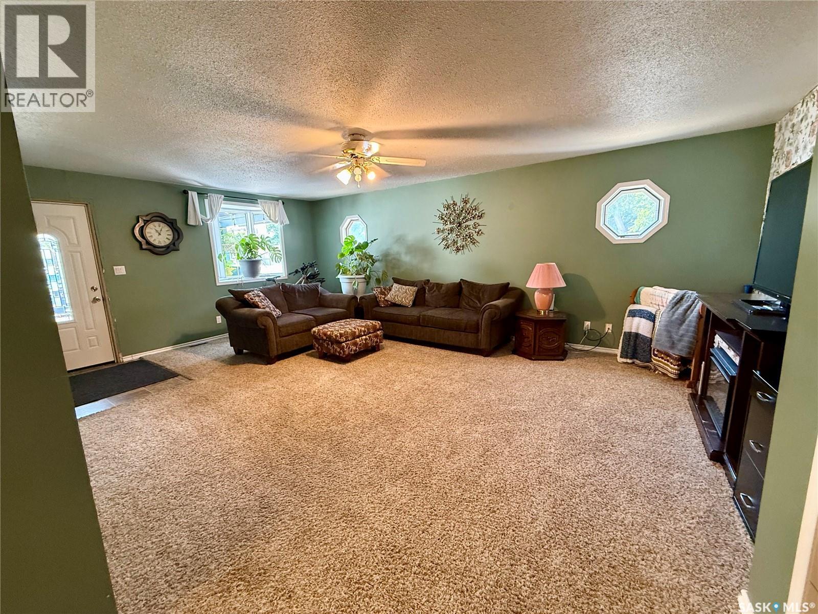 D5 1455 9th AVENUE NE - Image 9