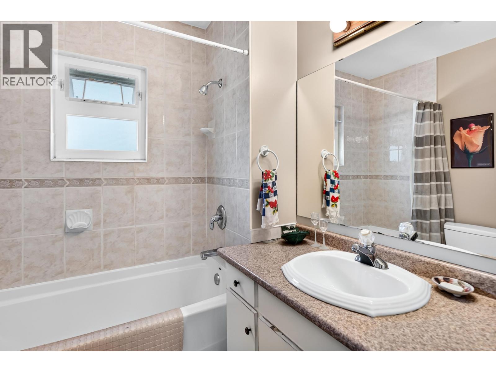 21437 122 AVENUE, Maple Ridge