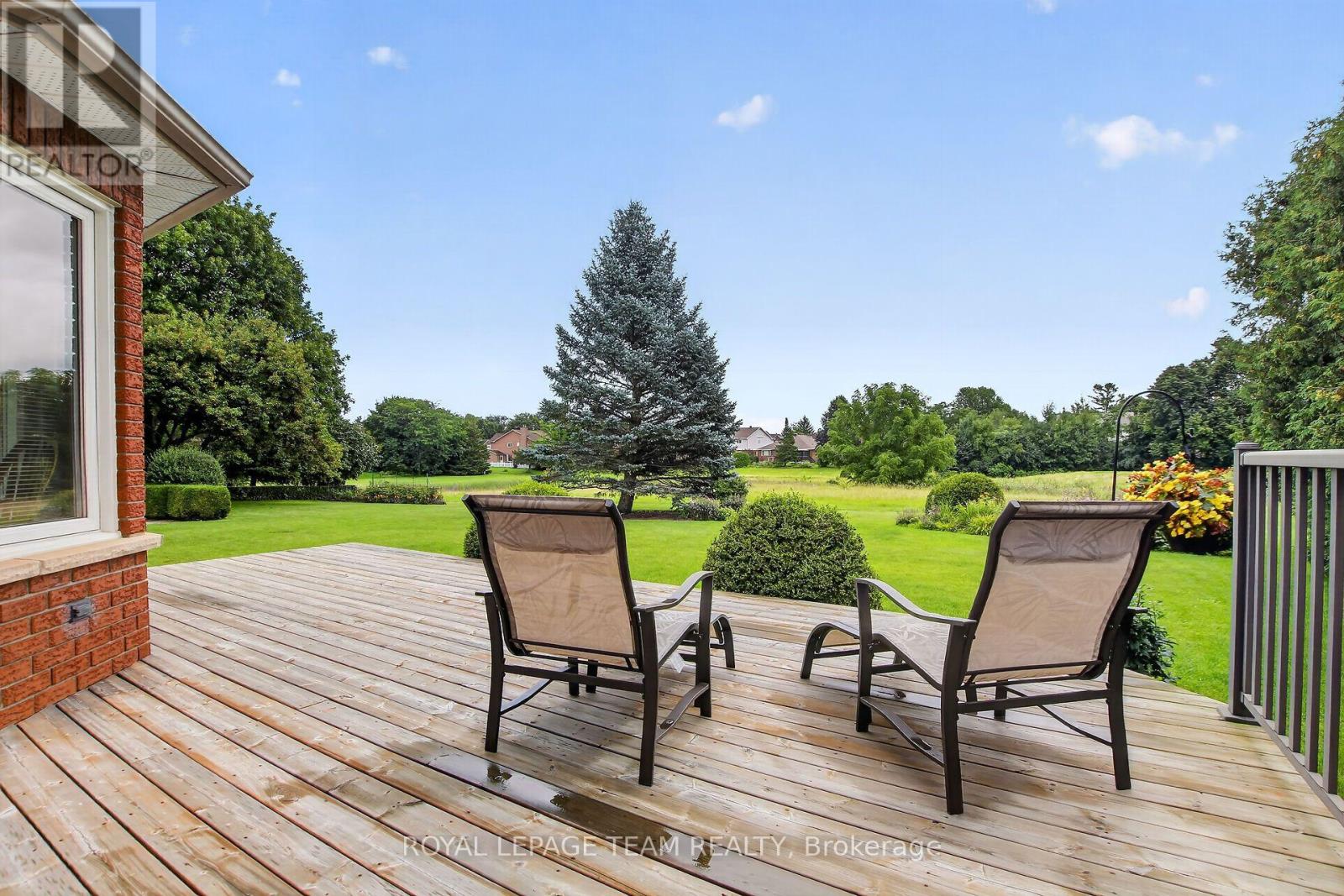 19 SLADE CRESCENT - 2
