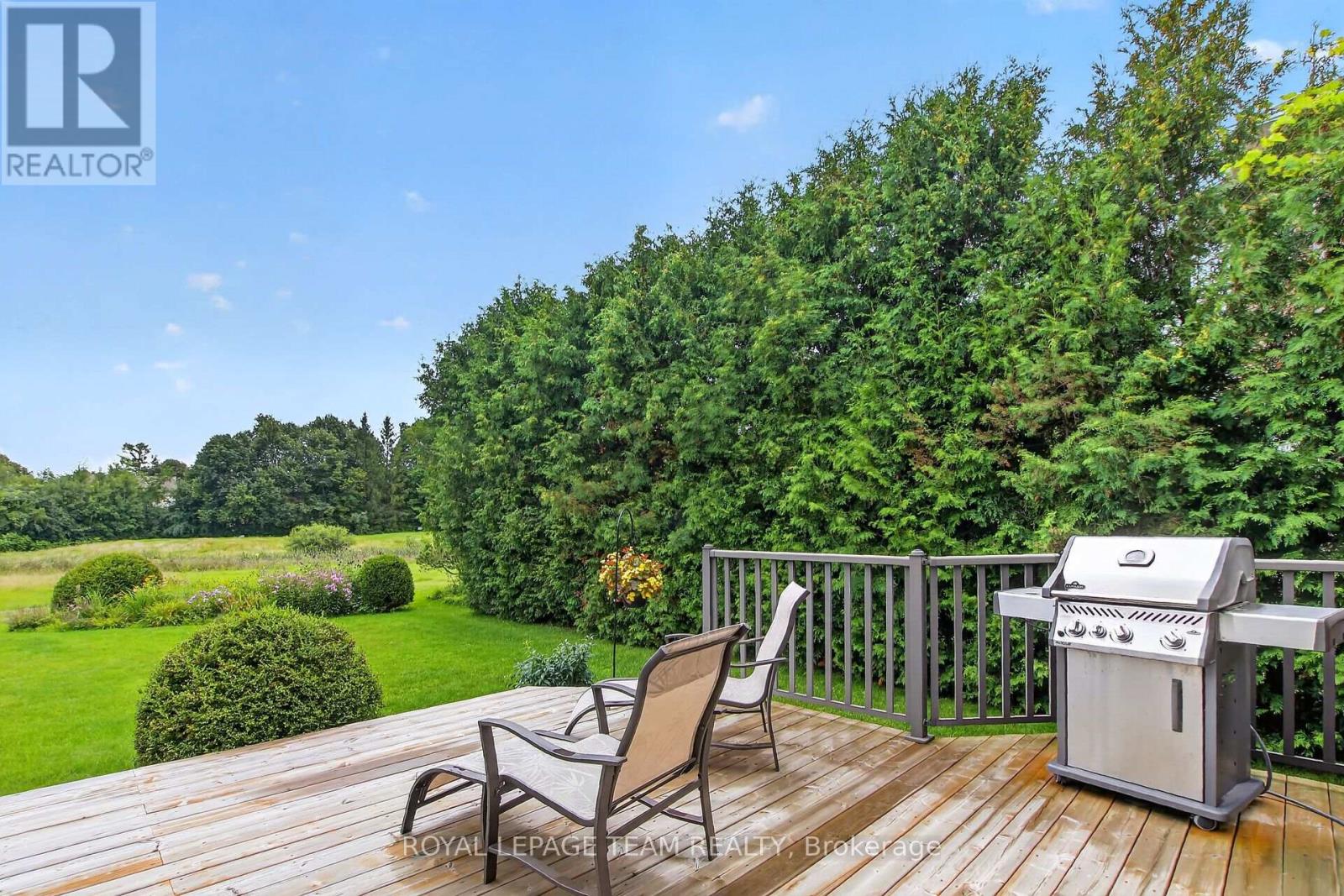 19 SLADE CRESCENT - 47