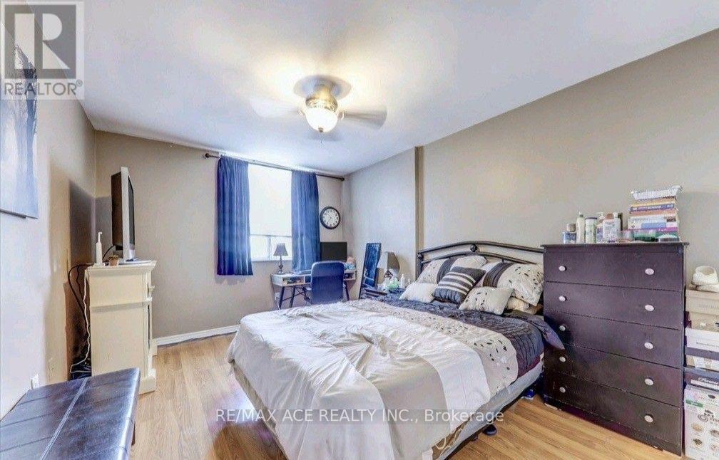 #608 3420 EGLINTON AVENUE E - 11