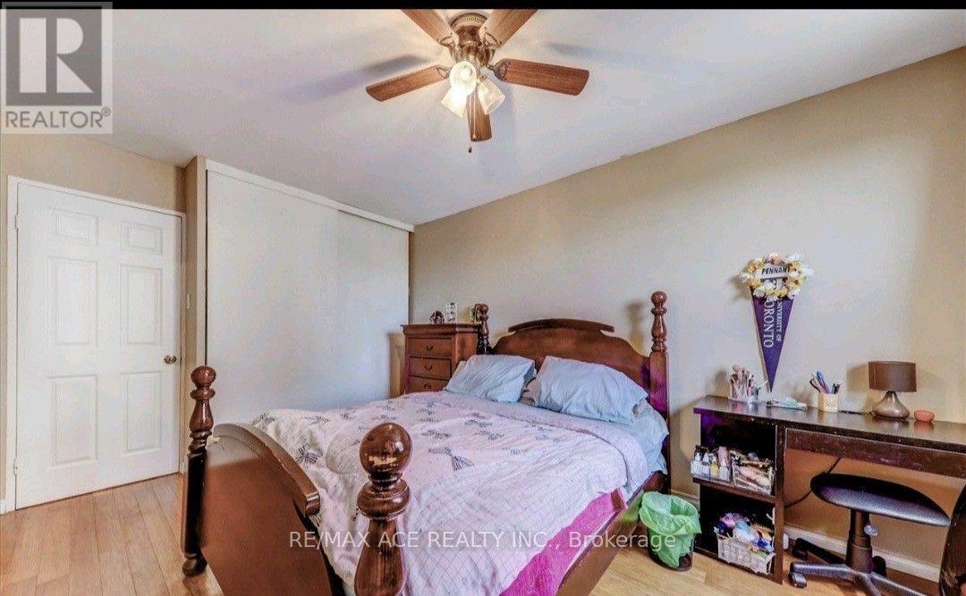 #608 3420 EGLINTON AVENUE E - 14