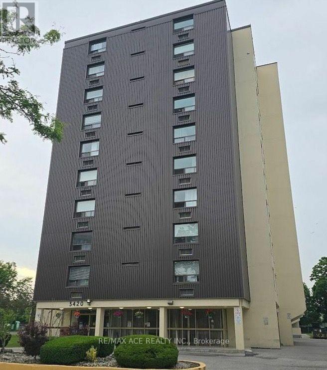 #608 3420 EGLINTON AVENUE E - 2