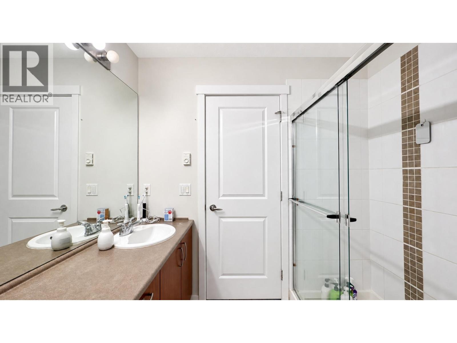 16 9088 HALSTON COURT, Burnaby