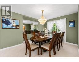 2607 Panorama Drive, Coquitlam, BC V3E2W1 Photo 11