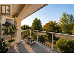 2607 Panorama Drive, Coquitlam, BC V3E2W1 Photo 14